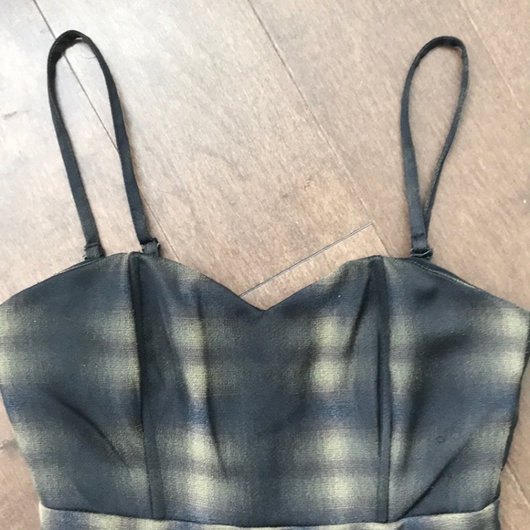 H&M Dress - Picture 3 of 7